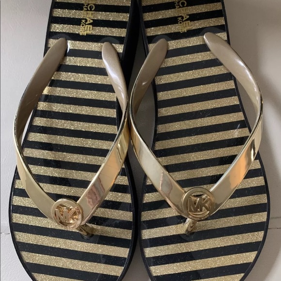 MICHAEL KORS BEDFORM PLATFORM WEDGES SZ. 7M GOLD - Picture 2 of 14